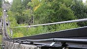 Standseilbahn Emosson Funiculaire - Steilhang bei der Talstation - das Zugseil hebt wegen der Steigung ab