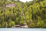 Standseilbahn Giessbach See Schiffstation zum Grand Hotel Giessbach - Gesamtansicht mit der Giessbachbahn