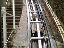 Hotel Montana Luzern Standseilbahn - Das Gegengewicht fährt aus einem eigenen Gleis unter der Standseilbahn durch - Archiv standseilbahnen.ch