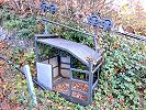 Seilbahn Berzona Salei Casa Hanna - Fahrzeug offenes Schiffli in der Talstation - ausser Betrieb im Jahr 2022 - Foto Archiv standseilbahnen.ch
