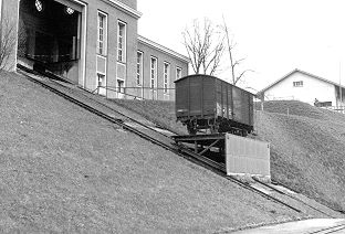 Kraftwerk Eglisau Schrägaufzug - Foto Tibert Keller Archiv standseilbahnen.ch
