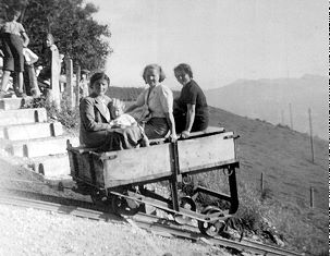 Material-Standseilbahn Berggasthaus Hörnli - Foto Archiv standseilbahnen.ch